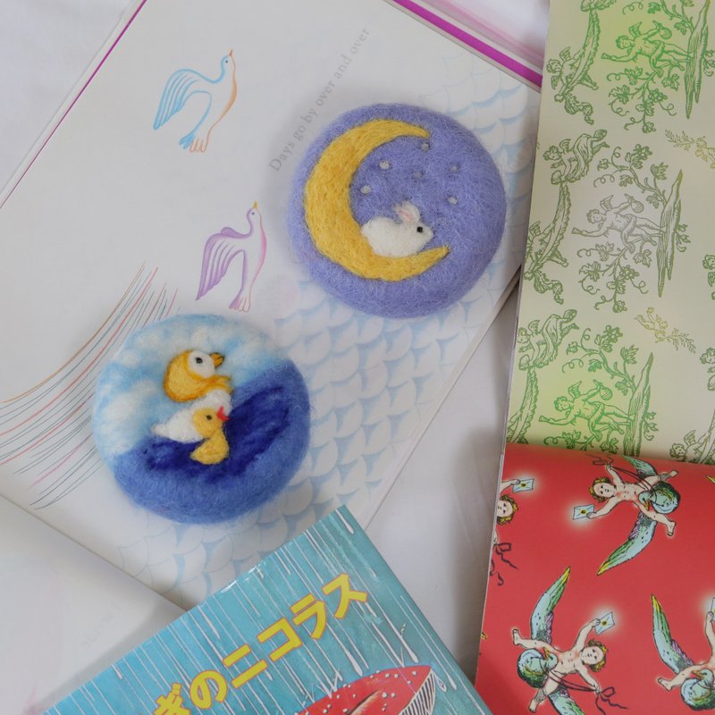 Bathtime Story Felted Soap - 肥皂/手工皂 - 羊毛 