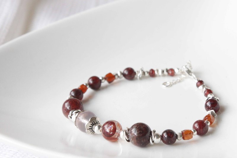 春季艳阳 |生活体验// 红幽灵红胶花水晶天然石纯银手链//全珠款 - 手链/手环 - 宝石 银色