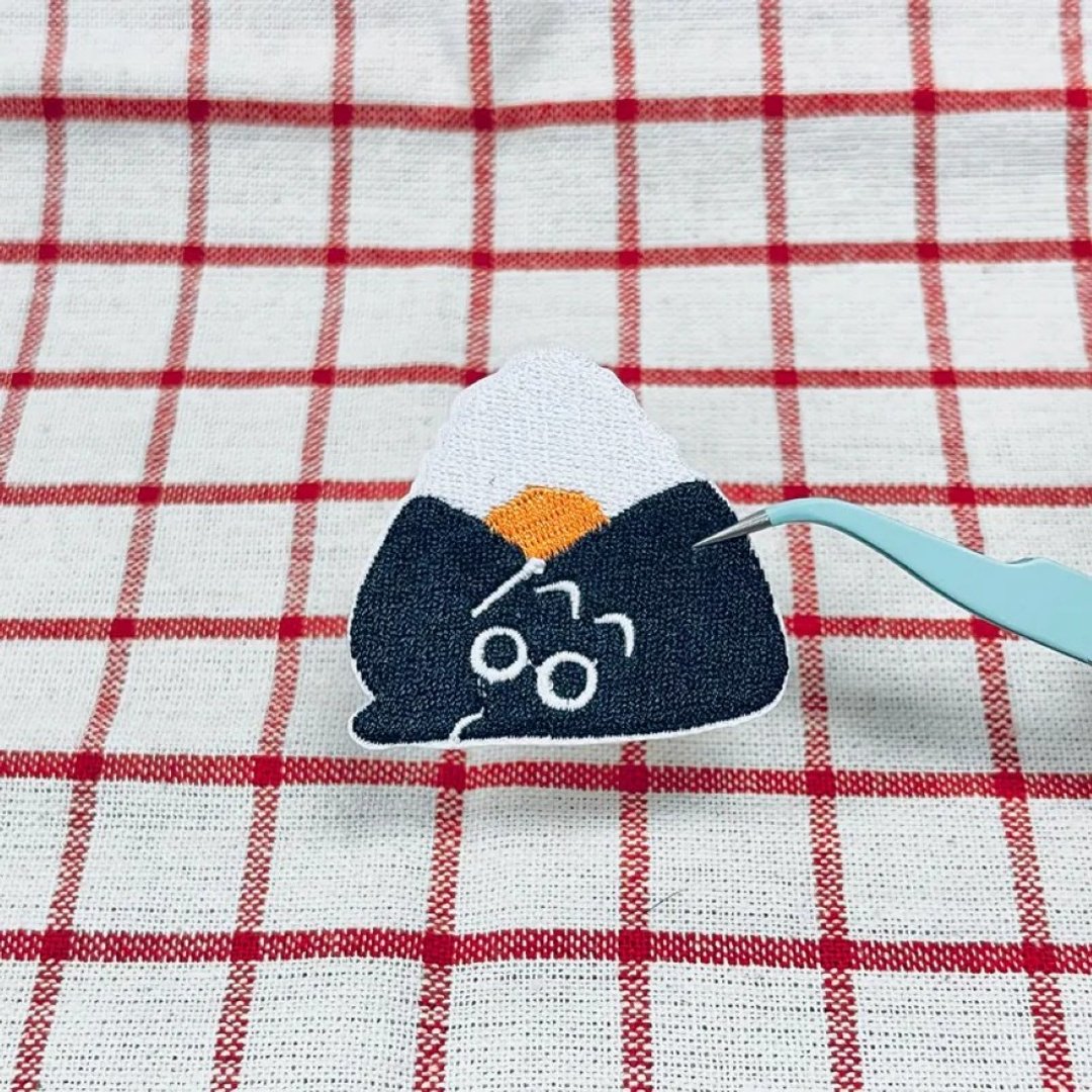 早餐猫猫  三角饭团 - 编织/刺绣/羊毛毡/裁缝 - 绣线 黑色