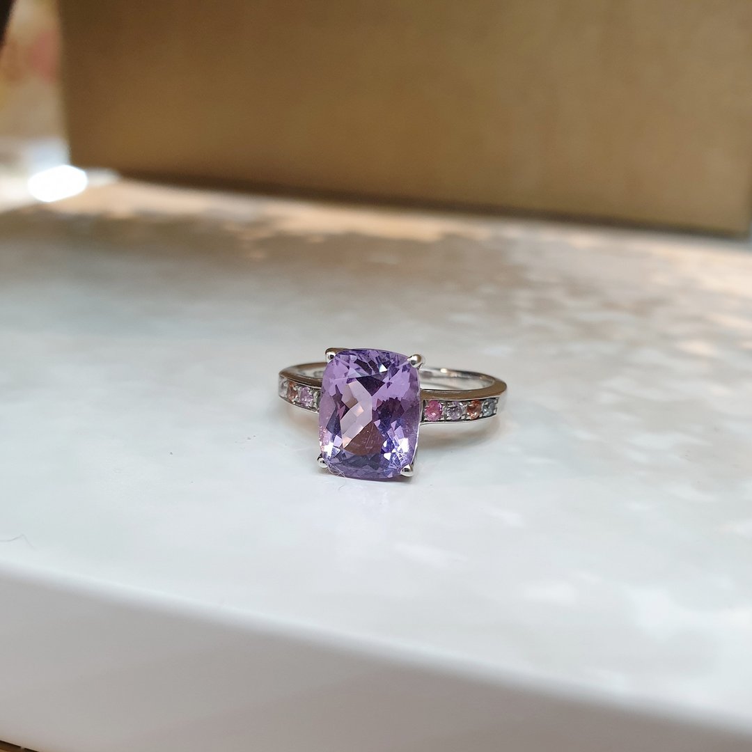 Gemstone ring Amethyst ring decorated with Multi-color gemstone, Silver 925, white gold plated. - 戒指 - 宝石 紫色
