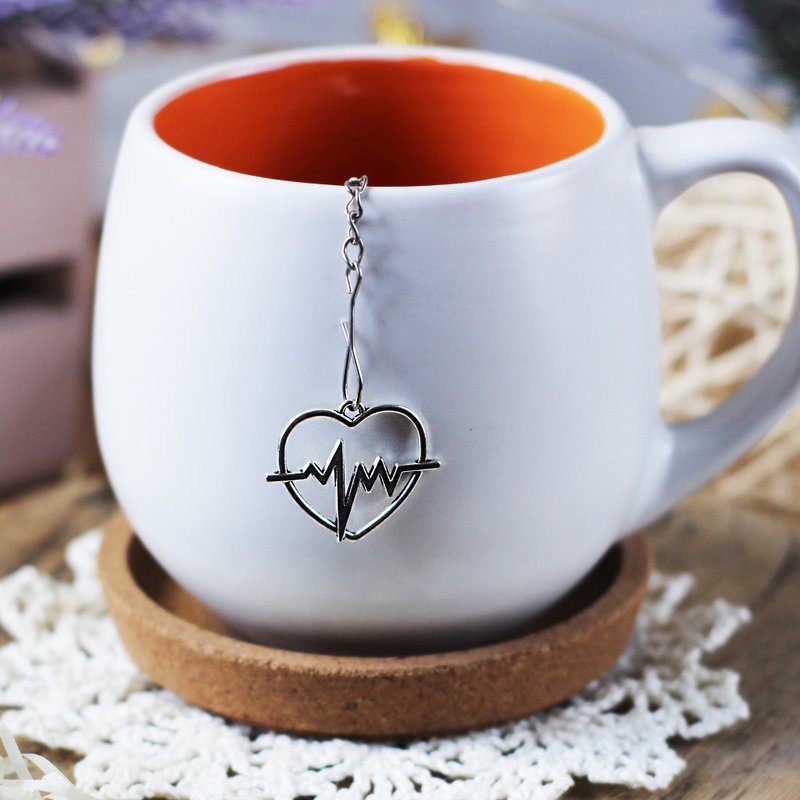 Heart charm tea infuser for herbal tea, Valentines day Tea ball infuser ekg - 茶具/茶杯 - 不锈钢 银色