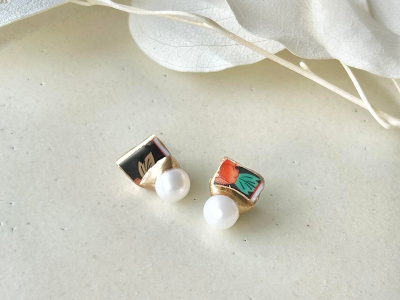 有田烧金继医用不锈钢耳针绿金红叶和花痴淡水珍珠传统工艺 98 号 - 耳环/耳夹 - 陶 黑色