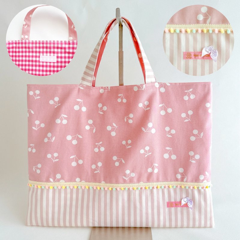 课程包 Cherry Bonbon 附名牌、樱桃图案、粉红格纹衬里、书包、绘本包、音乐包 - 其他 - 棉．麻 粉红色