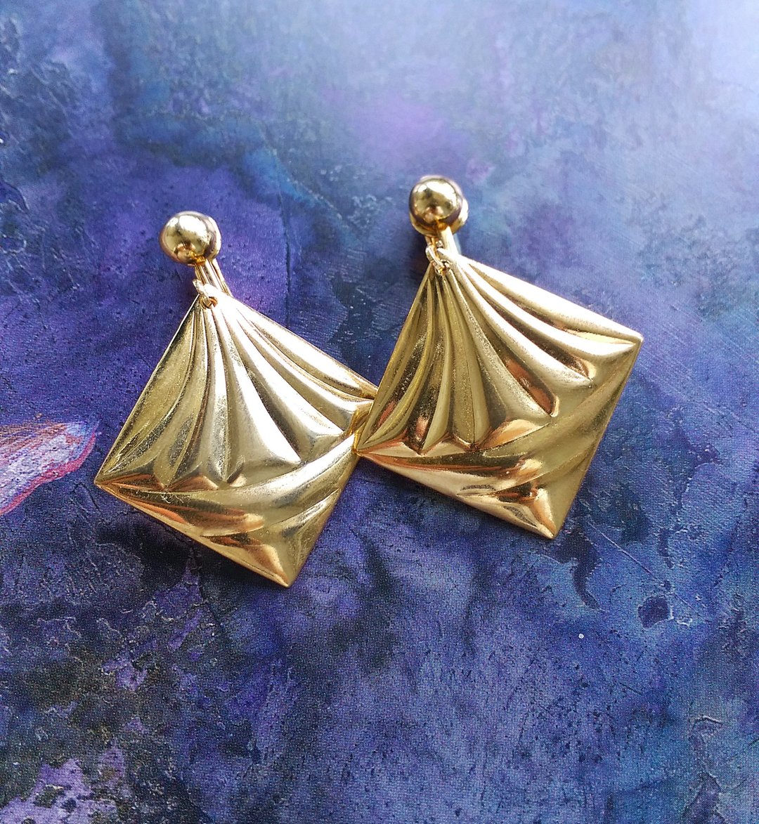 Vintage Jewelry 西洋古董饰品  摩登垂坠都会风采 夹式耳环 - 耳环/耳夹 - 其他金属 金色