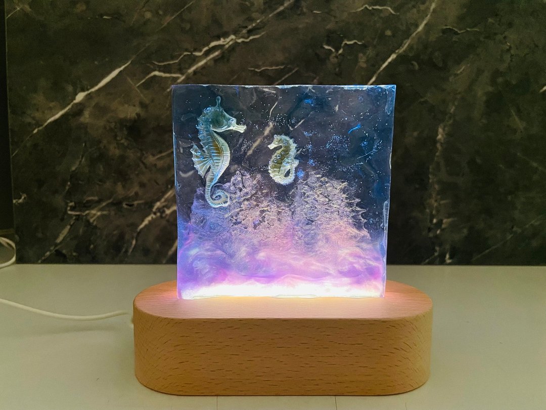 海马鲨鱼水波纹LED气氛桌灯 - 灯具/灯饰 - 树脂 蓝色