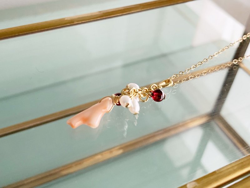 Keep Negatives away Garnet / Coral / Freshwater Pearl Necklace (14KGF) - 项链 - 宝石 粉红色