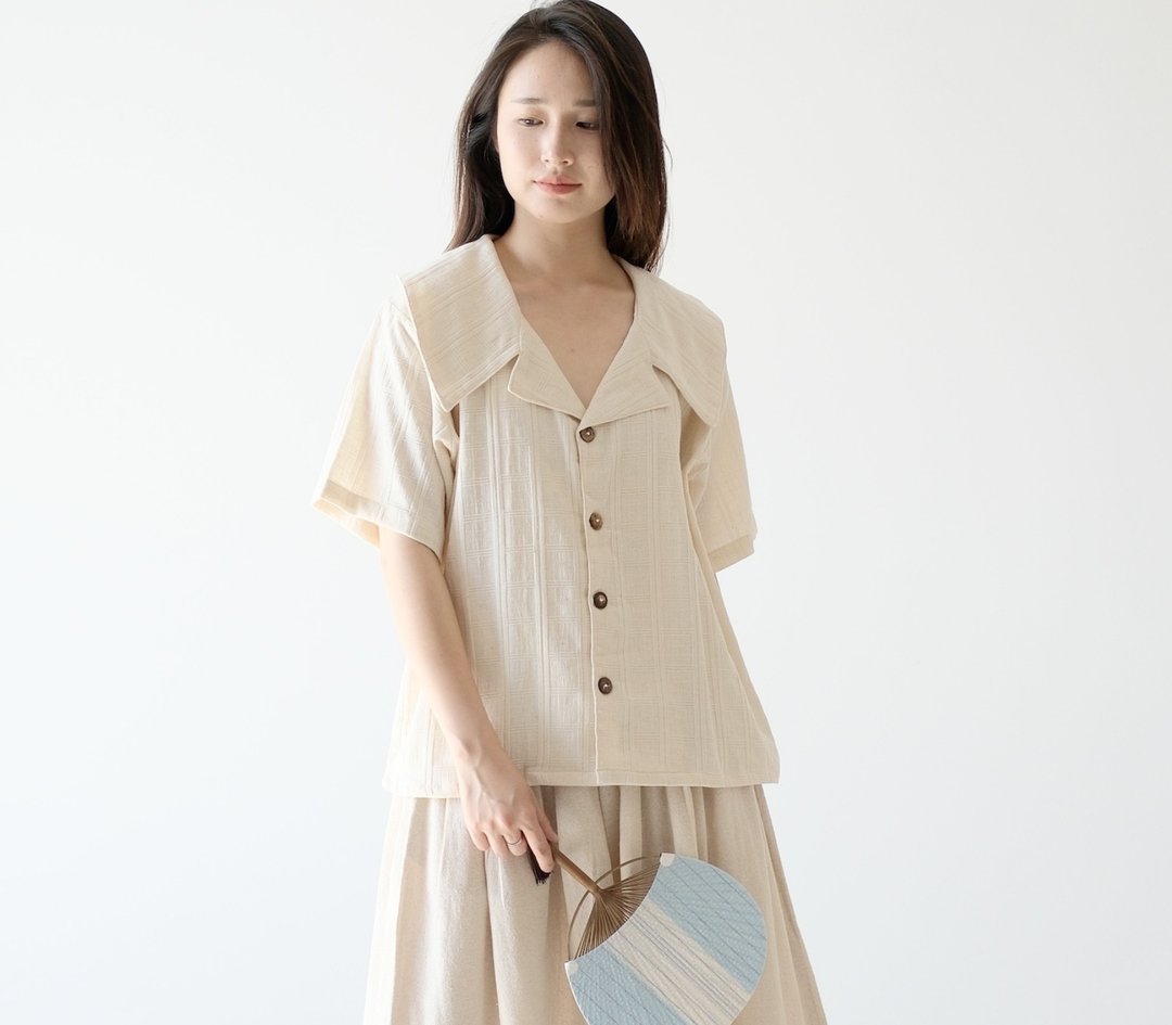 【棉質手工蓝染】特殊领寬鬆/舒適肌理衬衫 - 女装衬衫 - 棉 白色