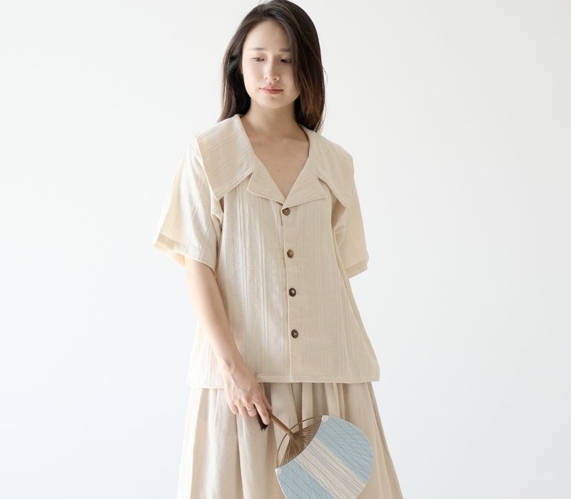 【棉質手工蓝染】特殊领寬鬆/舒適肌理衬衫 - 女装衬衫 - 棉．麻 白色