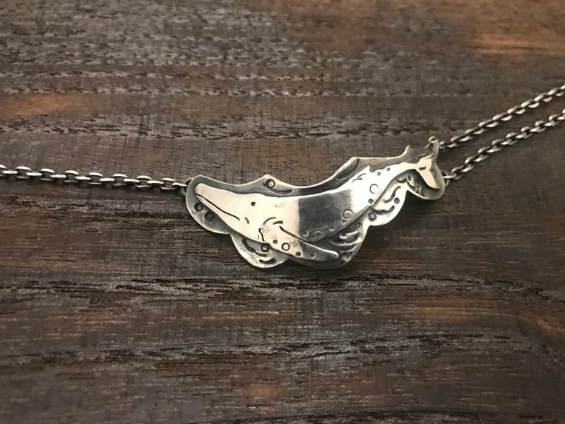 在海里飞的大翅鲸 - 手链/手环 - 银 蓝色