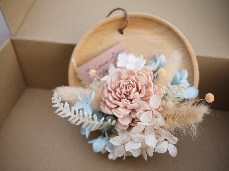 【DIY材料包】 母亲节木片扩香花礼盒组 - 植栽 - 植物．花 卡其色