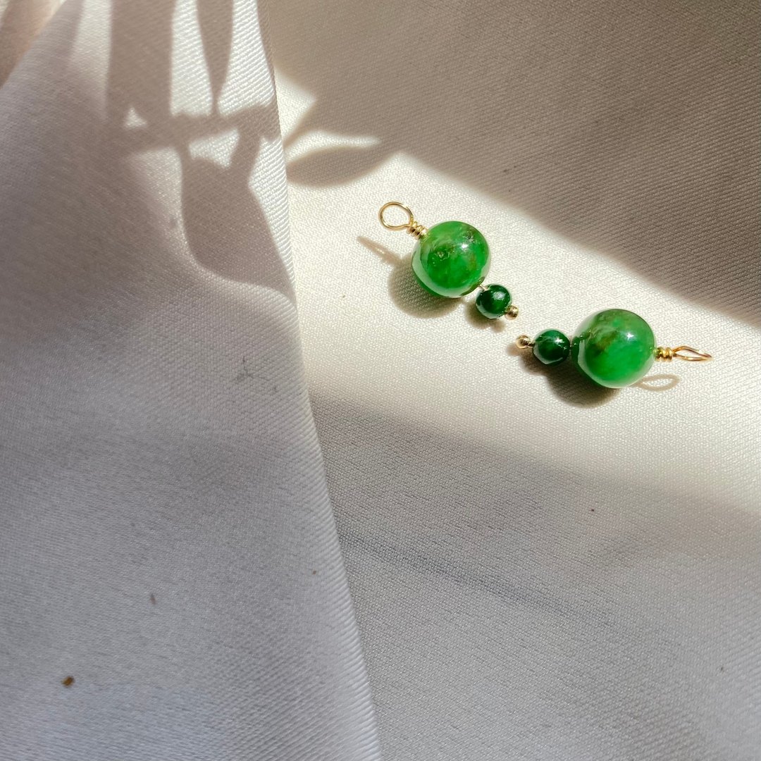 成双。经典单色翡翠耳环 classic jadeite earrings - 耳环/耳夹 - 纯银 白色