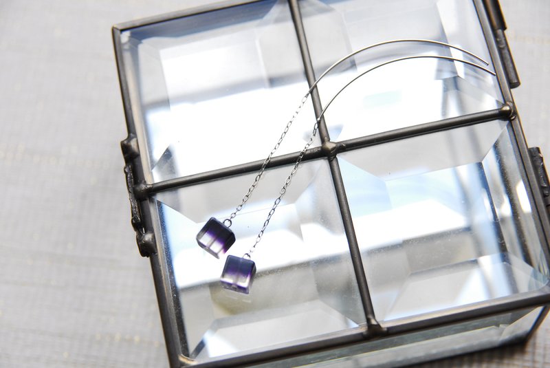 Mongolian Fluorite Cube American Earrings no.1 - 耳环/耳夹 - 半宝石 紫色