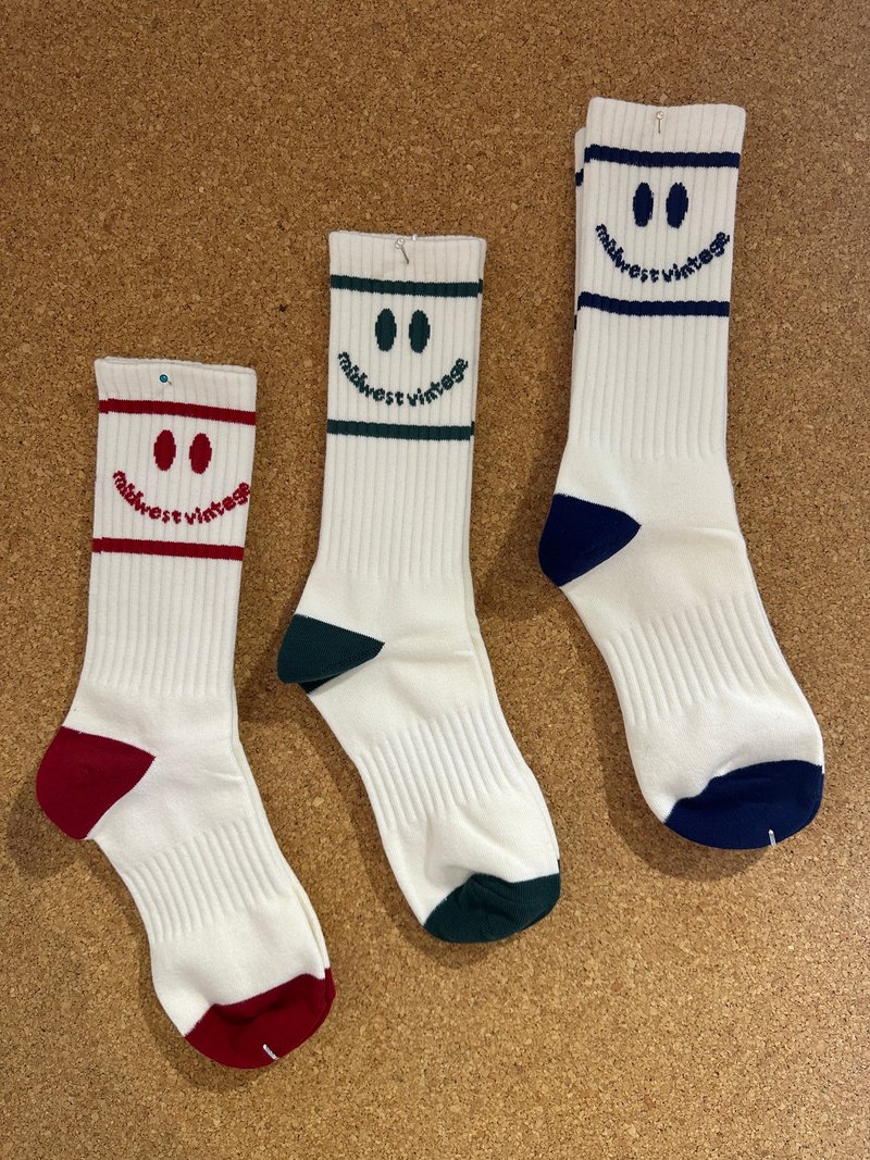 Midwest vintage 哈哈笑 笑脸  中筒白袜子 袜子 - 袜子 - 棉．麻 白色