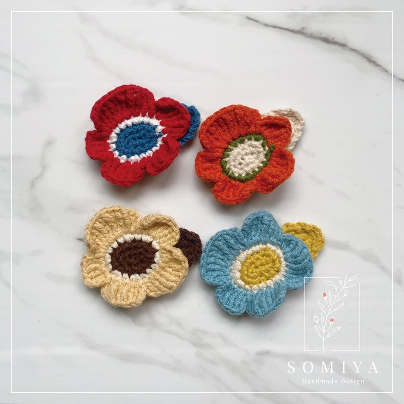 毛线钩织不规则花朵发夹 - 发饰 - 棉．麻 红色