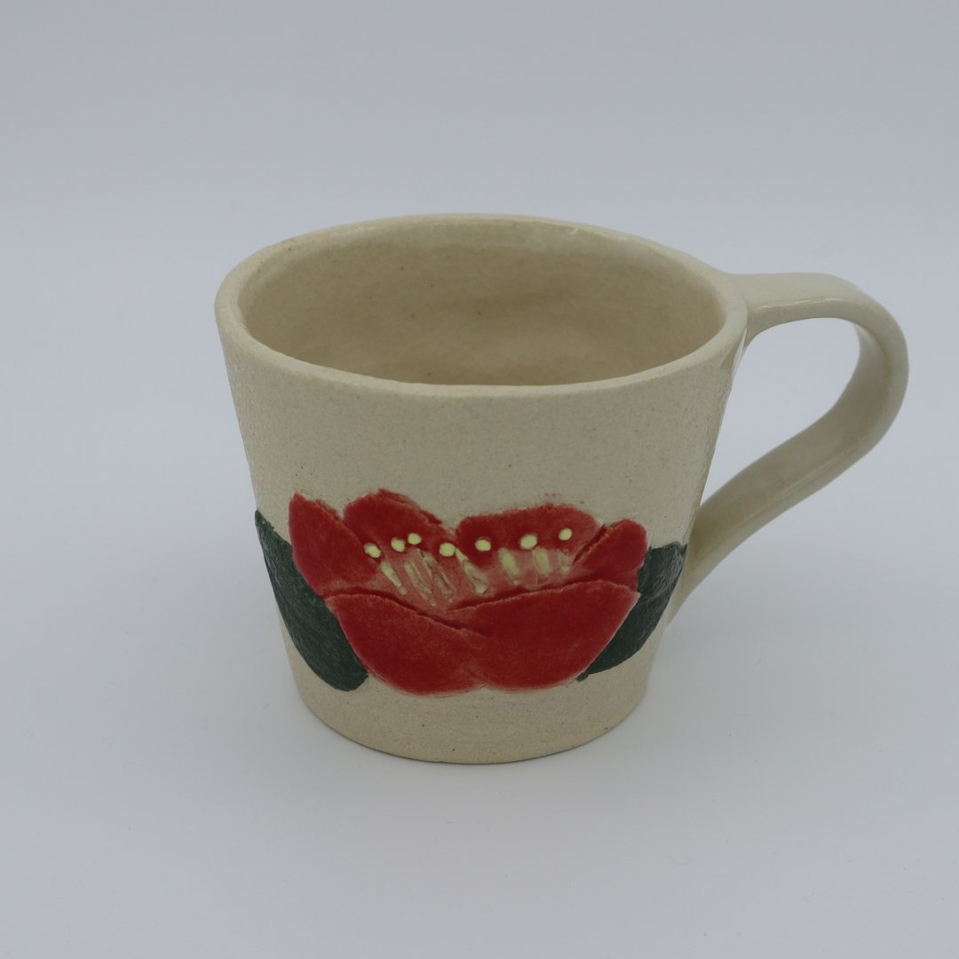 Japanese Red flower tsubaki mug handcrafted pottery Japan-made Japaneses artist - 咖啡杯/马克杯 - 陶 