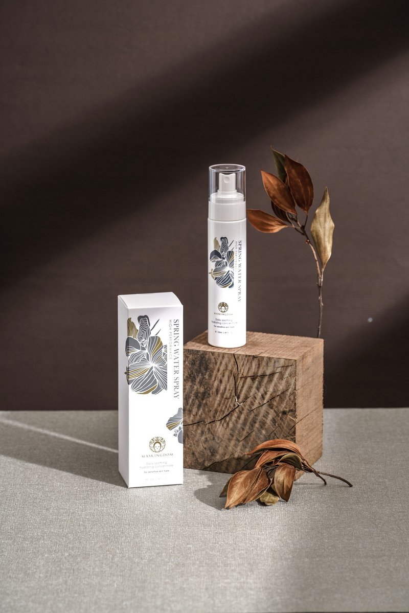 活泉水噴霧 100ml 深層補水  海洋深層水x阿爾卑斯山冰河雪水 - 化妆水/喷雾 - 其他材质 白色