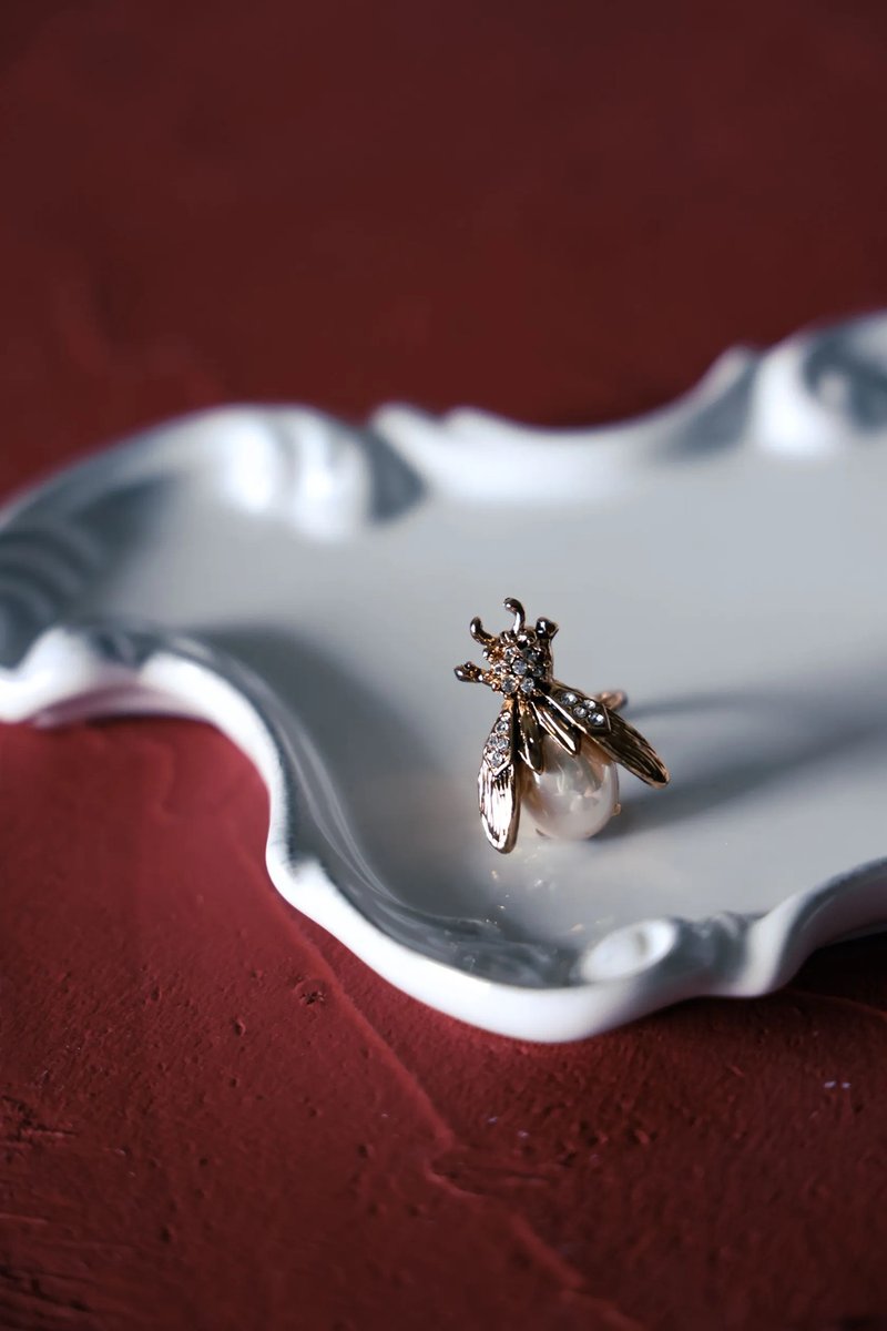 COR-DATE / 闪耀蜜蜂珍珠戒指 - 戒指 - 其他材质 