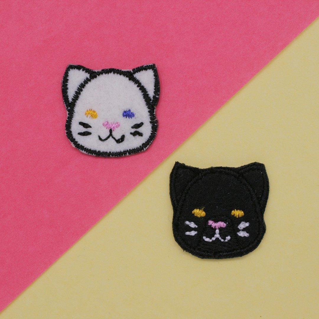 Black&amp;White Cat Set Iron Patch (set of 2) - 编织/刺绣/羊毛毡/裁缝 - 绣线 多色