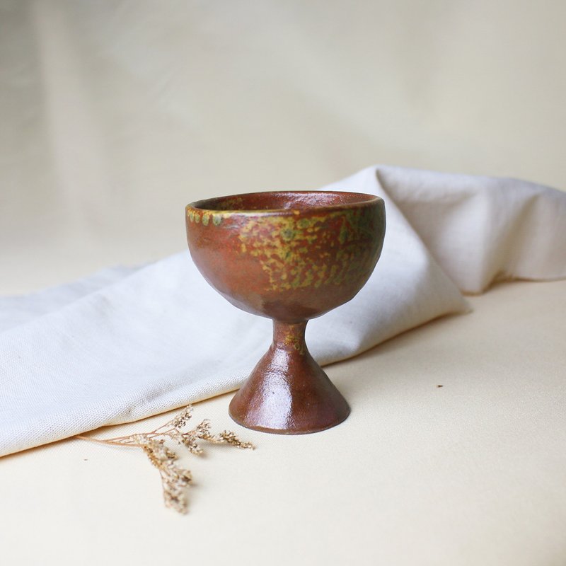 手捏高脚杯 新彩烧 柴烧陶艺 手作作品  | 圭窑 灰釉彩 - 酒杯/酒器 - 陶 金色