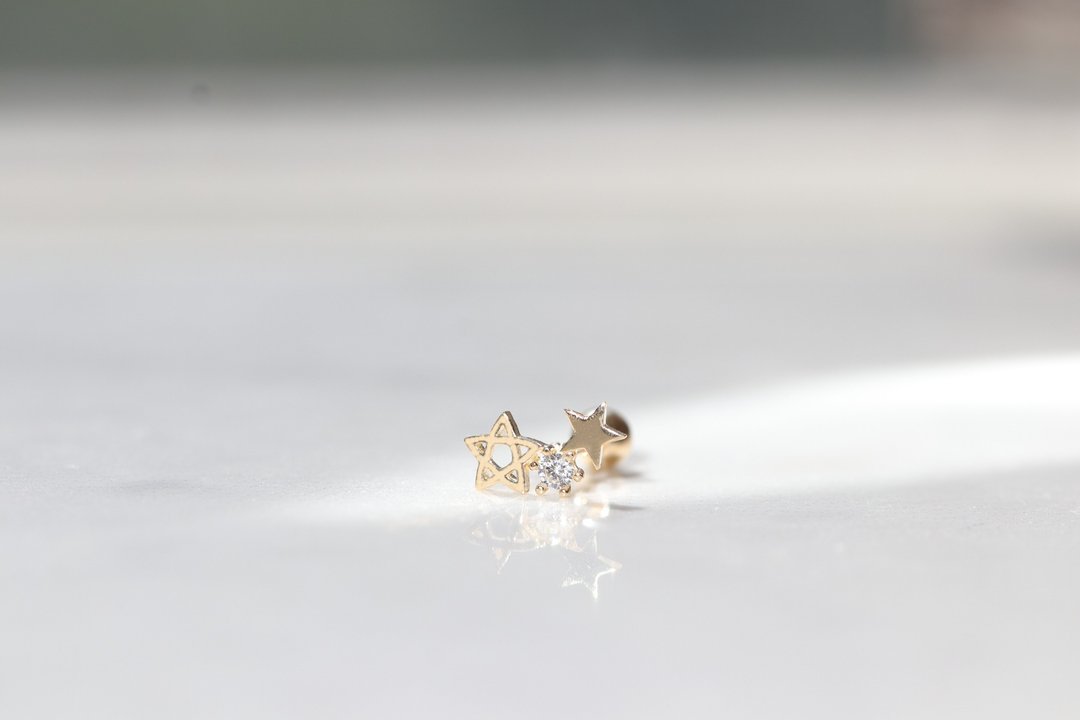 纯14K  星星锁珠耳环(单个)耳骨 耳窝 不退色 - 耳环/耳夹 - 贵金属 金色