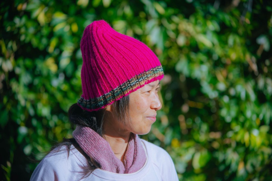 rib, reversible, knitting hat, handmade, very warm, unisex - 帽子 - 羊毛 粉红色