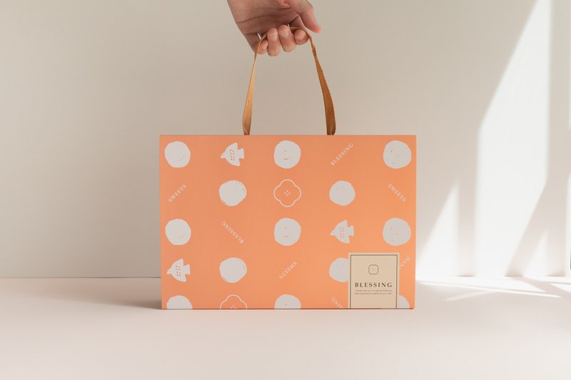 奶油光谱上的渐变 - 蛋糕/甜点 - 新鲜食材 