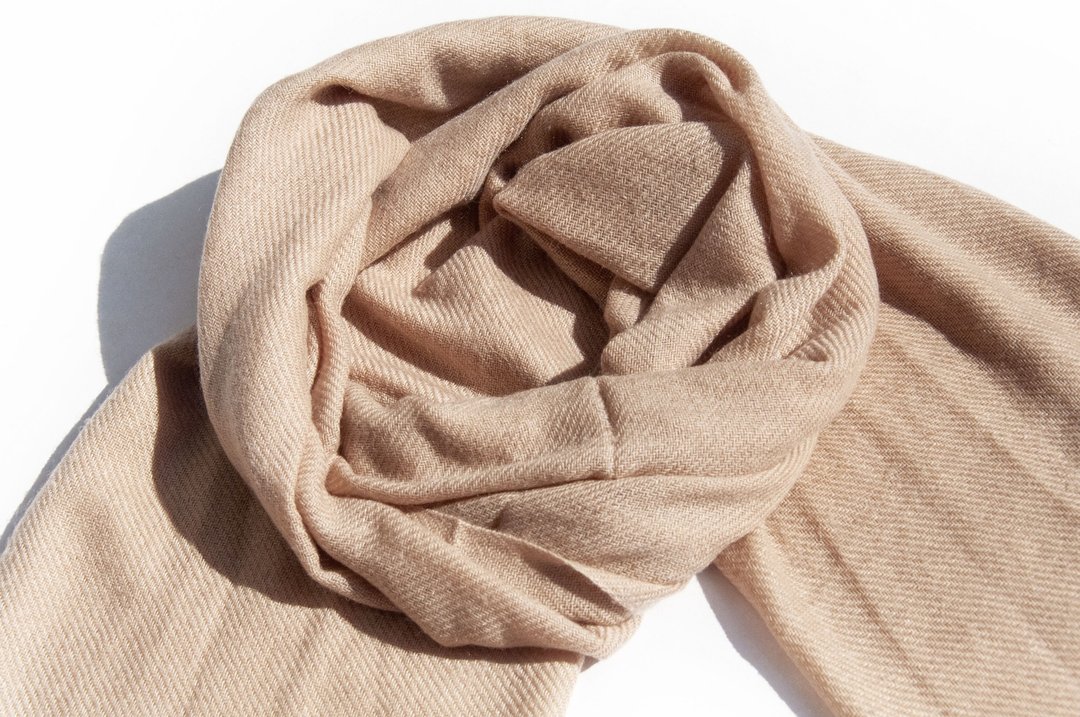 喀什米尔Cashmere/羊绒围巾/纯羊毛围巾披巾/戒指绒披肩-沙漠色彩 - 围巾/披肩 - 羊毛 卡其色