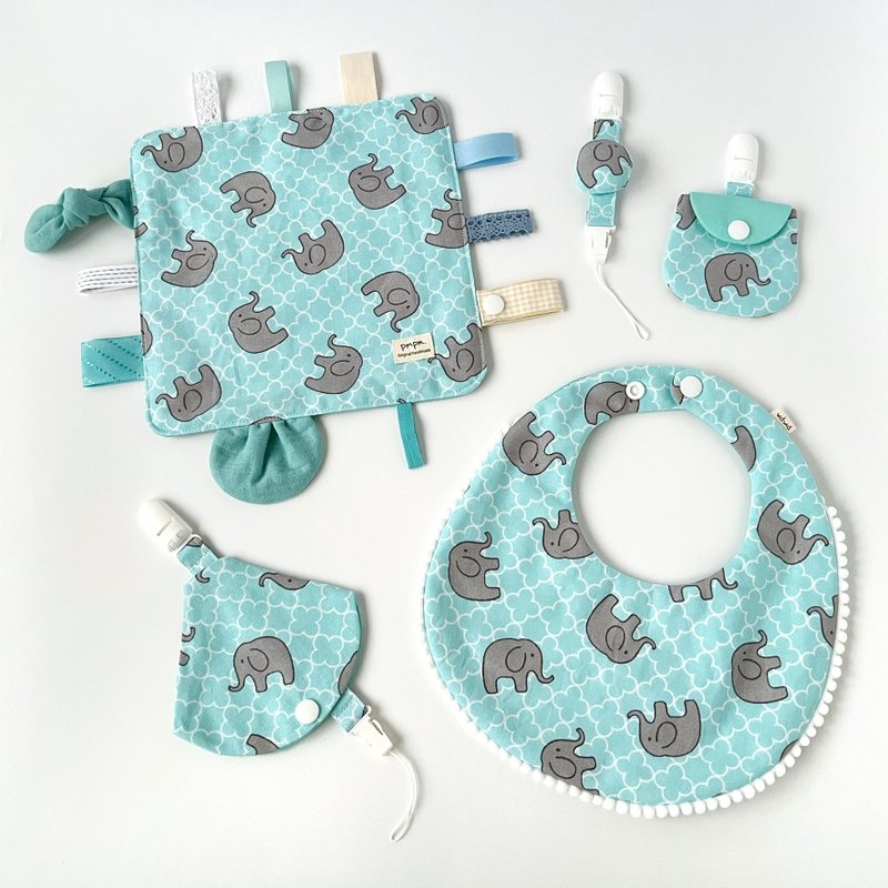 现货 可爱蓝绿色大象 弥月礼盒 安抚巾 奶嘴链 口水巾 平安符袋 - 满月礼盒 - 棉．麻 多色
