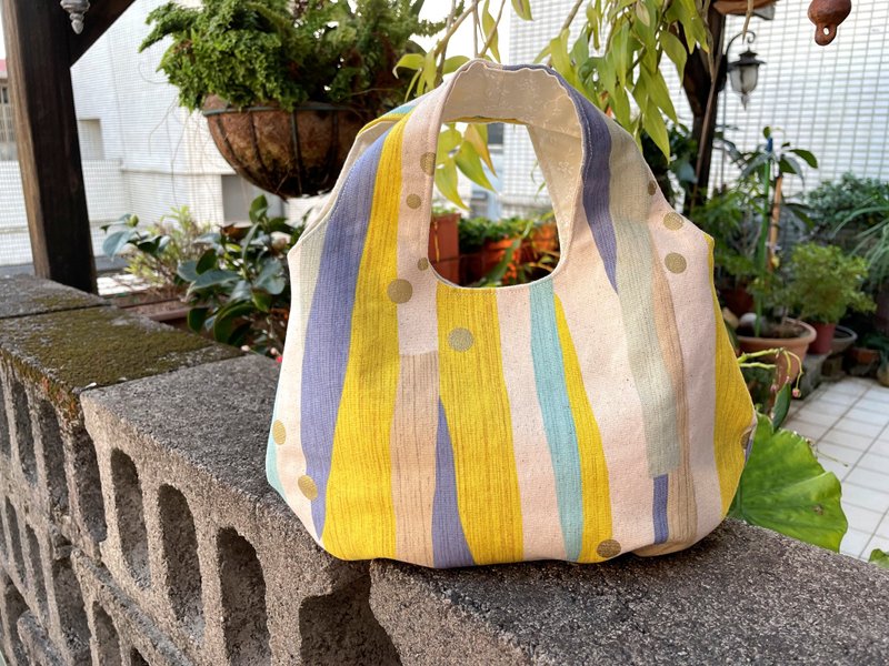 【 纯手作】暖阳流动手提包 胖胖包 - 手提包/手提袋 - 棉．麻 蓝色