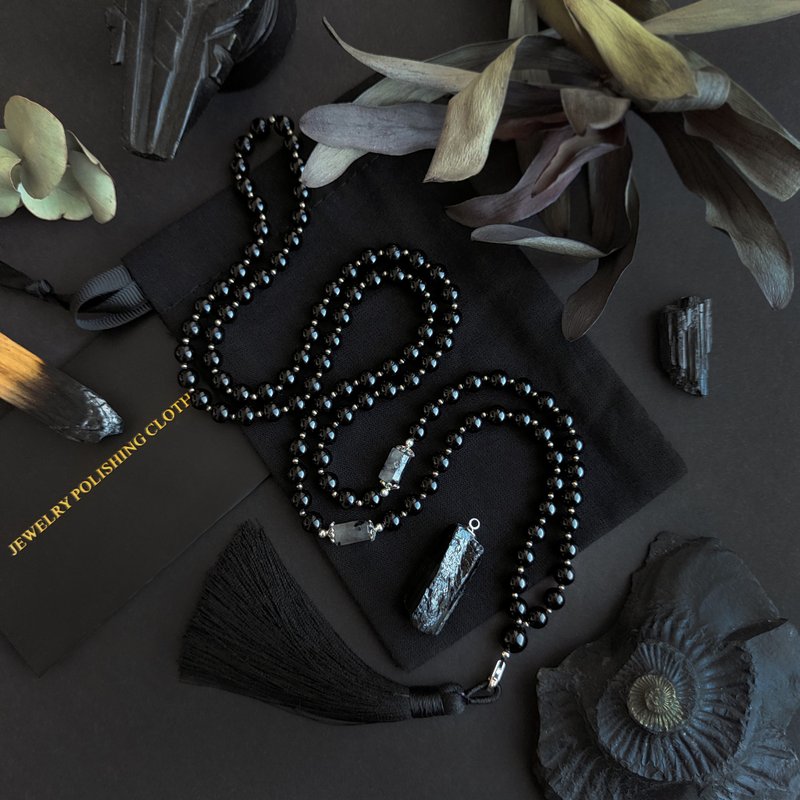 玛瑙黑碧玺 - 日式108颗颂钵念珠，搭配原矿碧玺坠饰 - 长链 - 半宝石 黑色