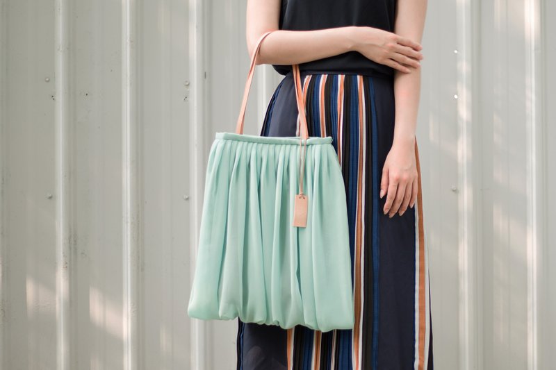 vingt six 湖水绿经典裙包\可做肩背包.手提两用 - 侧背包/斜挎包 - 聚酯纤维 绿色