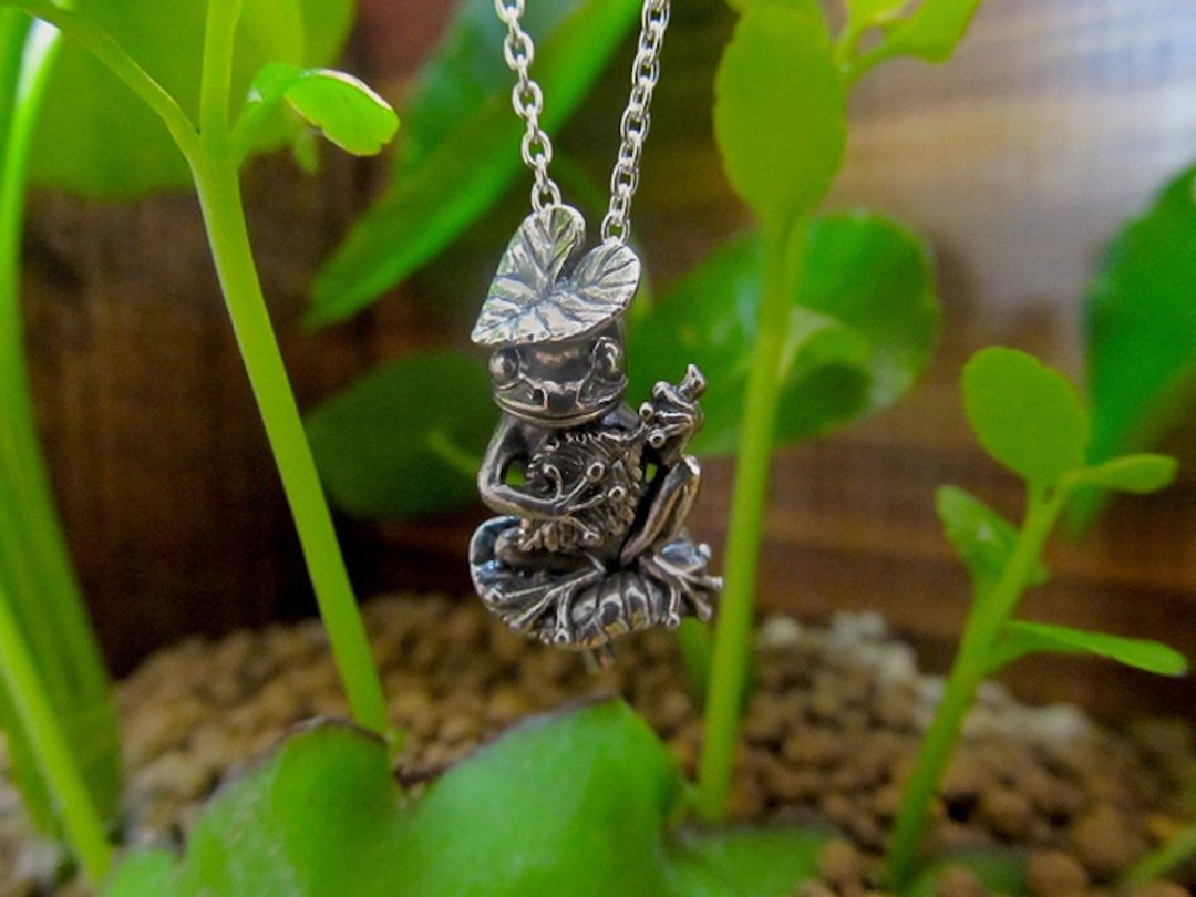 Frog pendant playing guitar - 项链 - 纯银 
