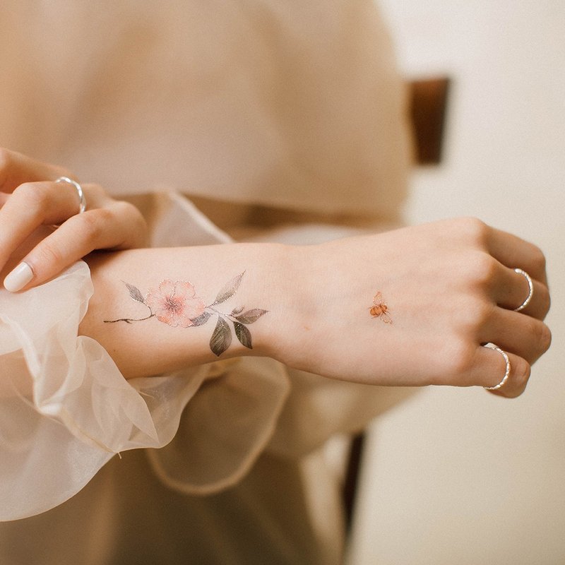 莫蘭緹花-2入紋身貼紙 原創手繪設計 - 纹身贴 - 纸 多色