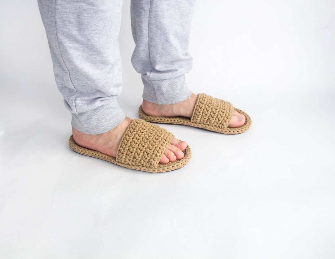 Crochet slippers for men - Home slippers - 拖鞋 - 棉 咖啡色
