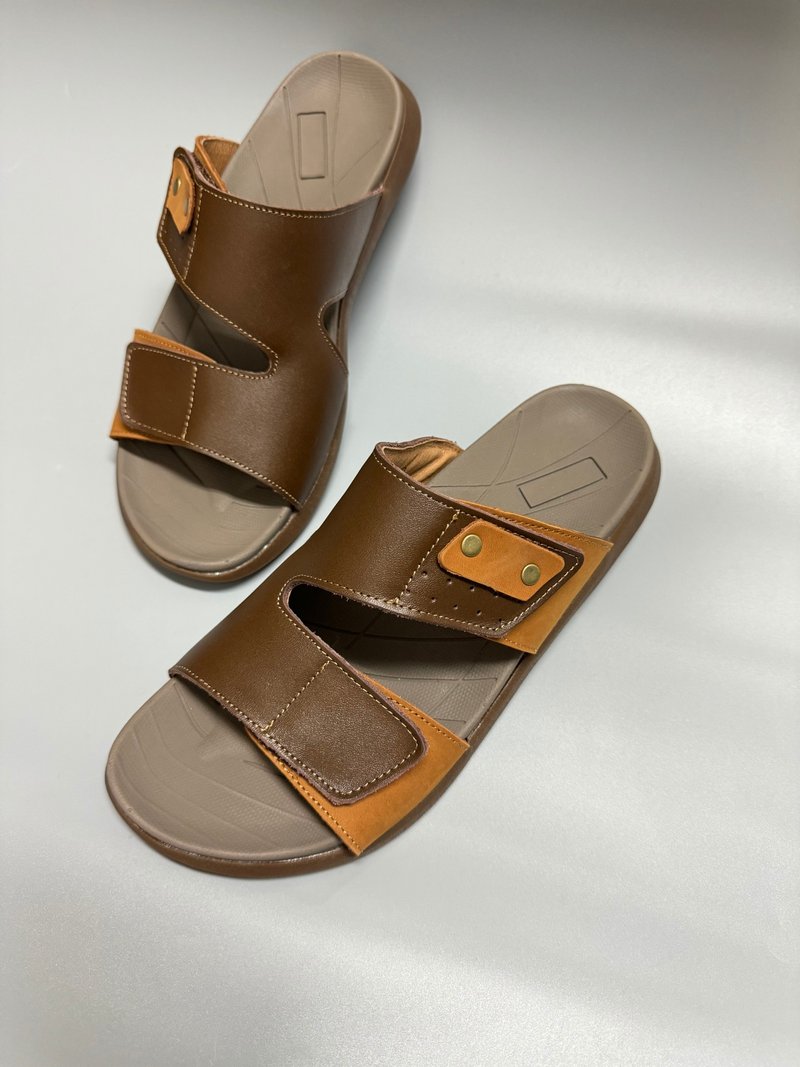 3011 双色拼接魔鬼毡运动男拖鞋  咖棕现货 回馈优惠中 - 男女凉鞋 - 真皮 咖啡色