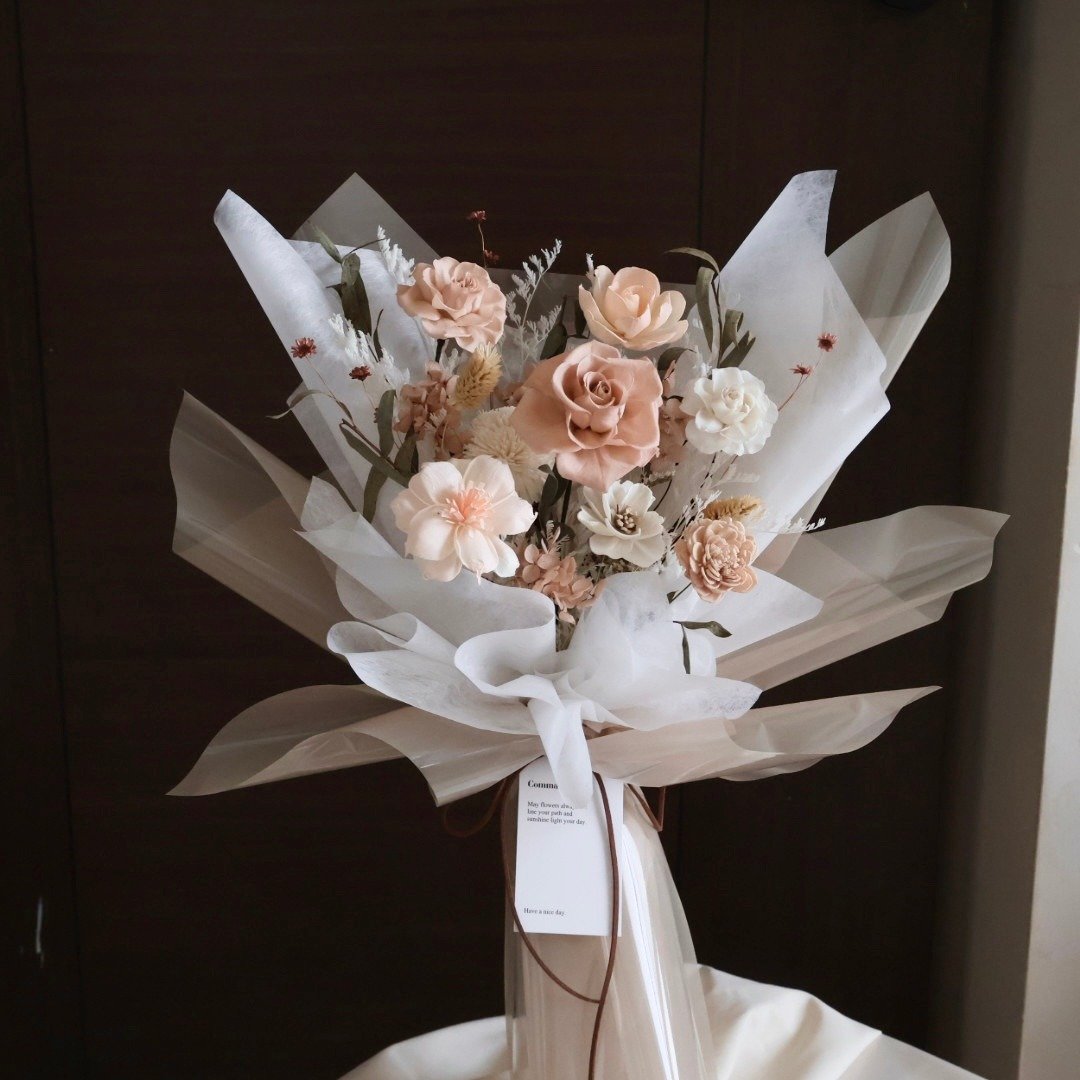 杏仁奶茶色 情人节玫瑰花束 扩香花束 生日 周年礼物 - 干燥花/捧花 - 植物．花 多色