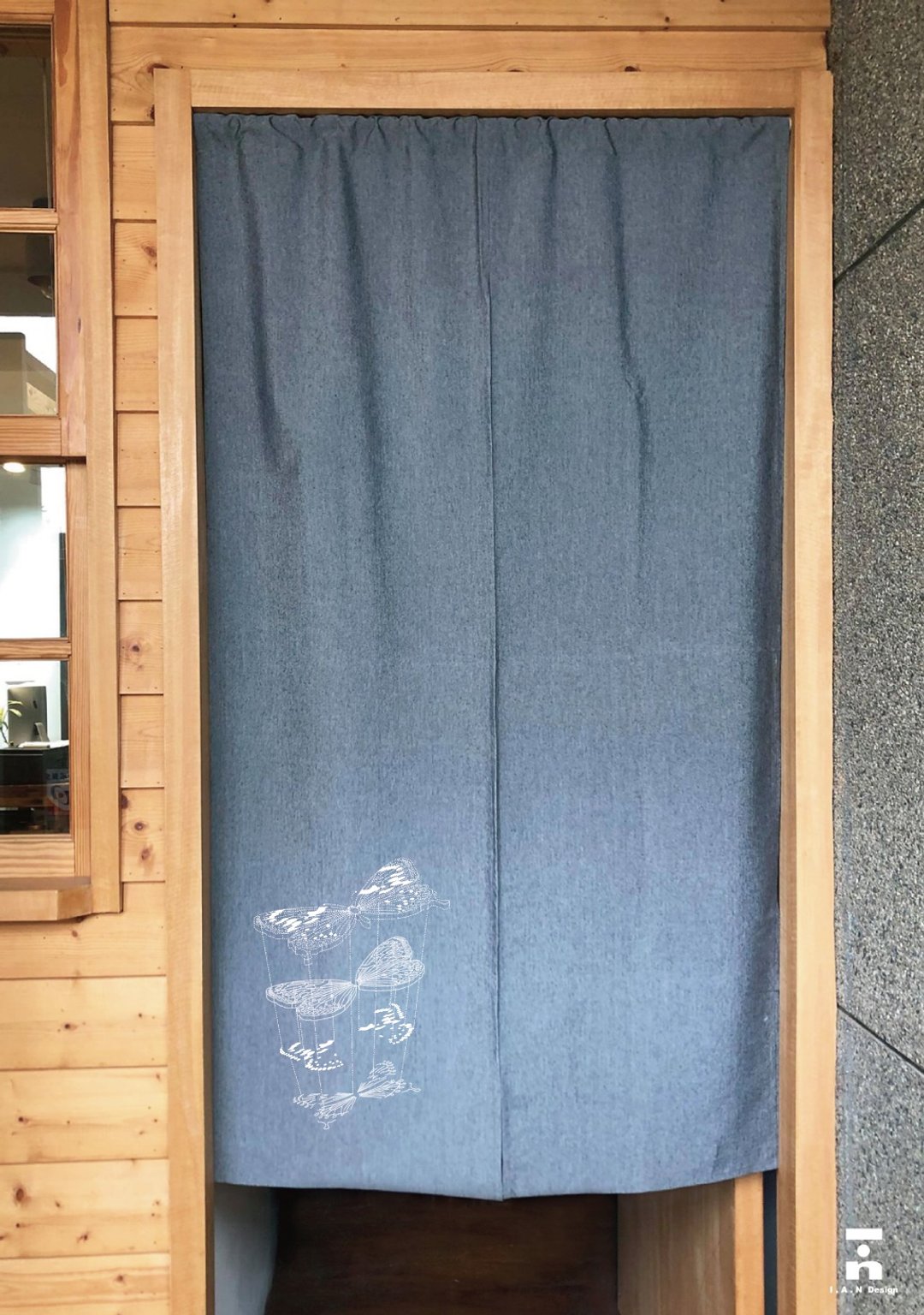 蝶 - 有机棉绢印灰色日式中门帘 Organic Cotton - 门帘/门牌 - 棉 灰色