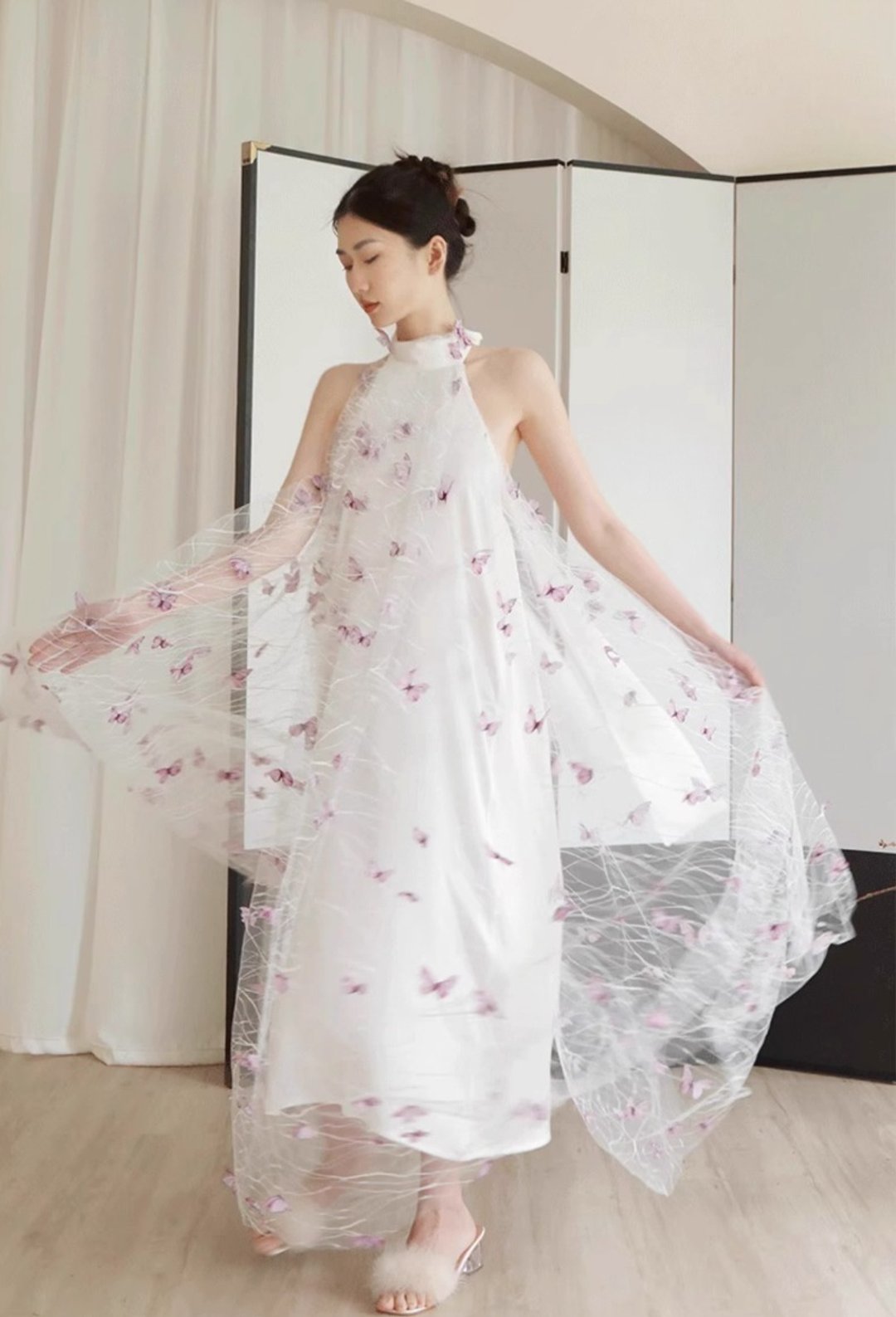 轻婚纱 蝴蝶结蕾丝连身裙 挂脖新娘晨袍 - 洋装/连衣裙 - 其他材质 白色