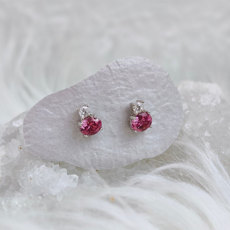 玛拉雅石榴石 宝石耳环 送礼 经典款精致宝石耳钉【圣诞饰品】 - 耳环/耳夹 - 纯银 