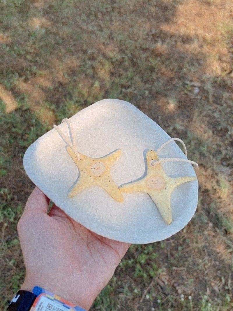 是一颗闪亮的星星 - 吊饰 - 陶 黄色