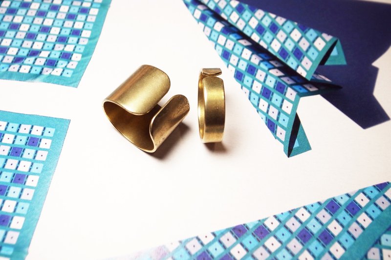 圆氐  希腊女神-Minerva蜜涅芙之戒 (细版) - 戒指 - 铜/黄铜 金色