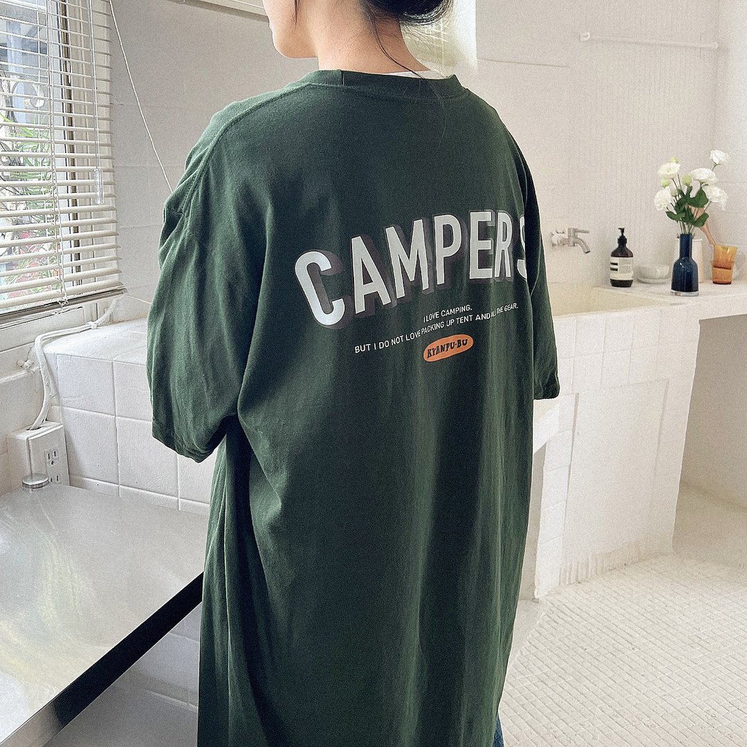 露营社 キャンプ 部 campers 森绿 宽松 插画短袖T恤 - 中性连帽卫衣/T 恤 - 棉 卡其色
