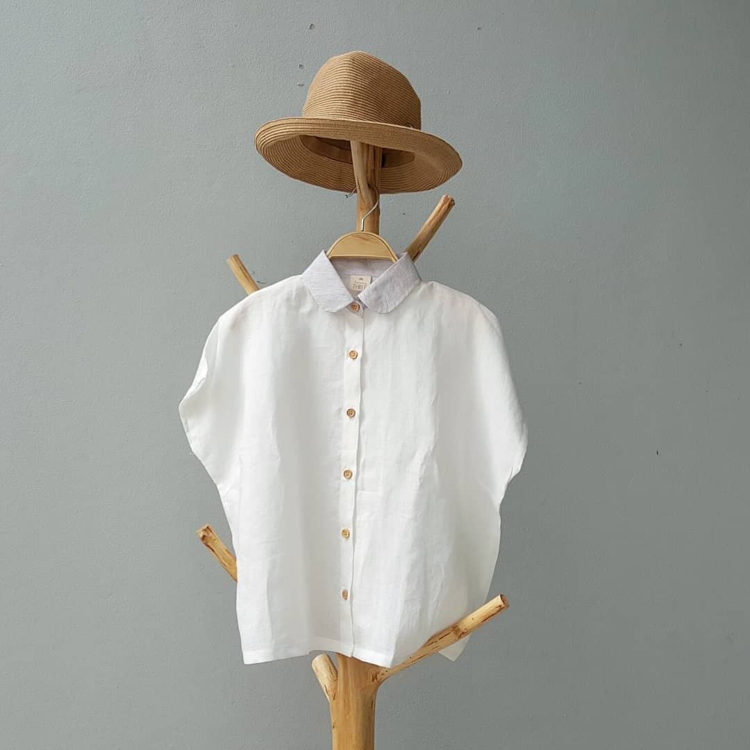 Linen Shirt with Wooden buttons (Short-sleeved)-Milk Taro - 女装上衣 - 棉 白色