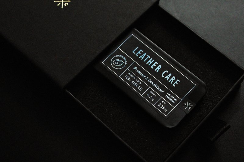 UNIC原厂皮革保养油 / 天然貂油膏礼盒【淡香款】 - 皮件 - 真皮 黑色