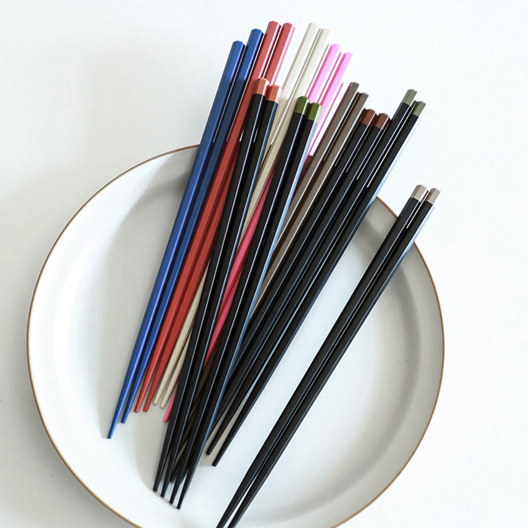 日本霜山 莫兰迪色系防滑六角抗菌筷-5双入X3包-多色可选 - 筷子/筷架 - 塑料 多色
