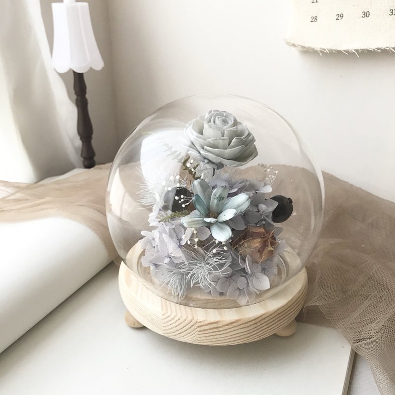 情人节蓝灰色永生小夜灯圆形玻璃钟罩 附盒子 生日 周年 升迁 - 干燥花/捧花 - 植物．花 多色