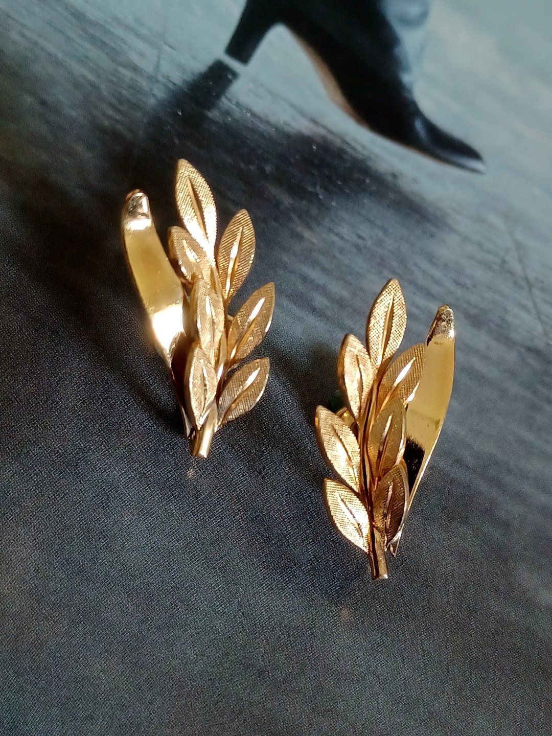 vintage jewelry  Van Dell 12K 包金小枝叶 夹式耳环 - 耳环/耳夹 - 其他金属 
