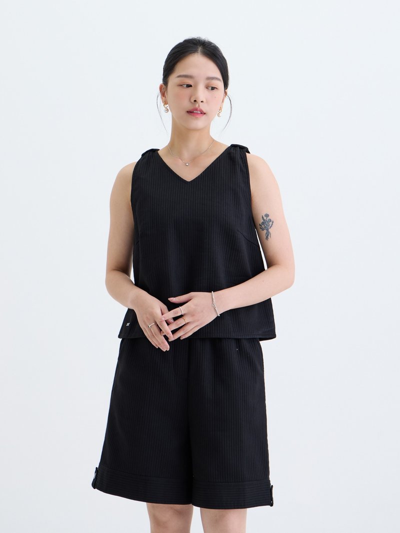 自游V领无袖背心上衣-石黑 - 女装背心 - 棉．麻 黑色