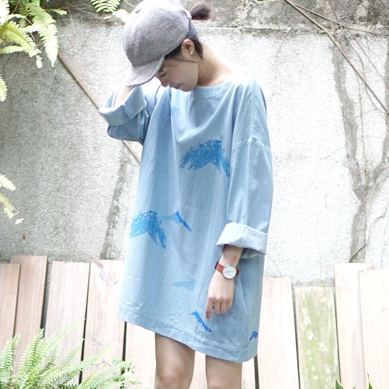 浅浅牛仔透明蓝色山棱舒服口袋洋装/长版上衣（附绑带） - 洋装/连衣裙 - 棉．麻 蓝色