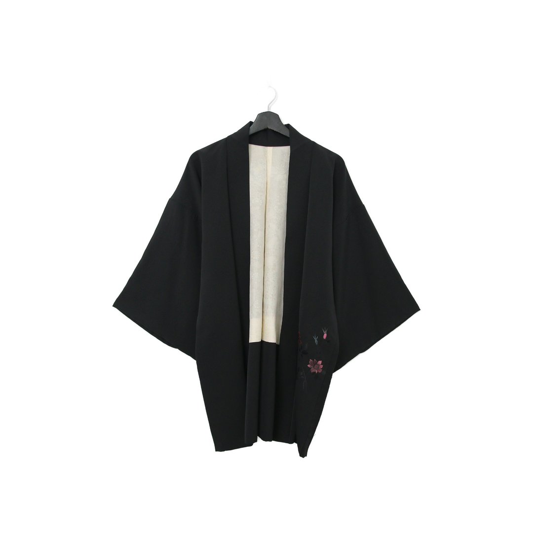 Back to Green-日本带回羽织 刺绣粉红花kb-47/vintage kimono - 女装休闲/机能外套 - 丝．绢 